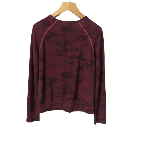 Sundry La Vie Est  Belle Camo Sweatshirt - Picture 3 of 5